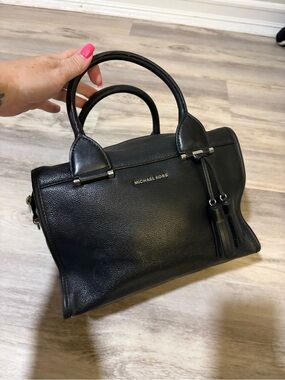 Michael Kors Geneva Satchel Black Leather